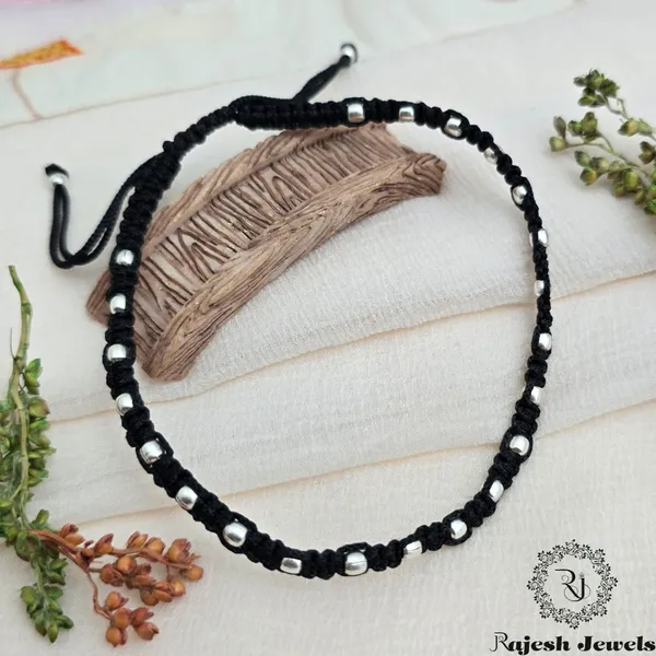 Black_Silver_Pleasing_Balled_Nazariya_Anklet_For_Women