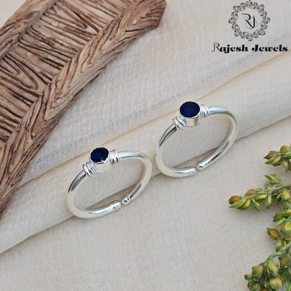 Silver_Amazing_Cutstone_Toerings_For_Women