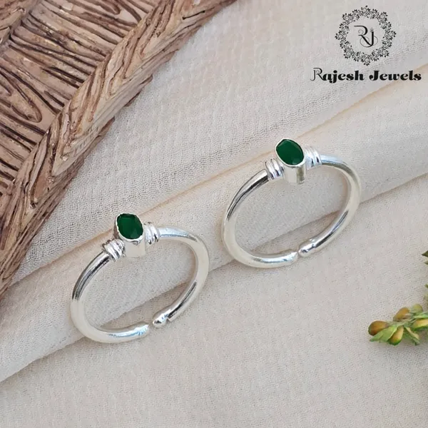 Silver_Appealing_Toerings_For_Women