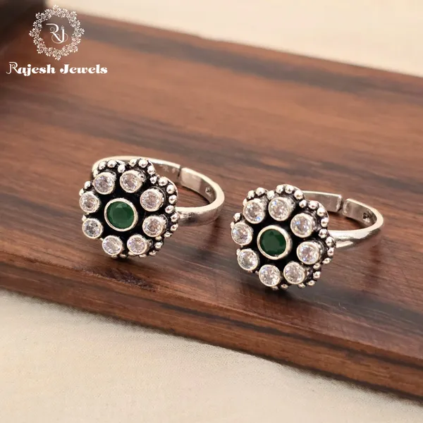 Green_Silver_Dazzling_Cutstone_Toerings_For_Women