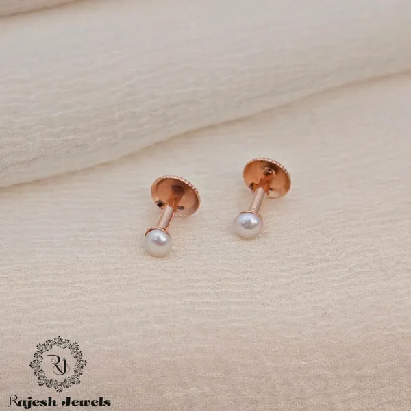 White_Silver_Incredible_Pearl_Stud_Earrings_For_Women