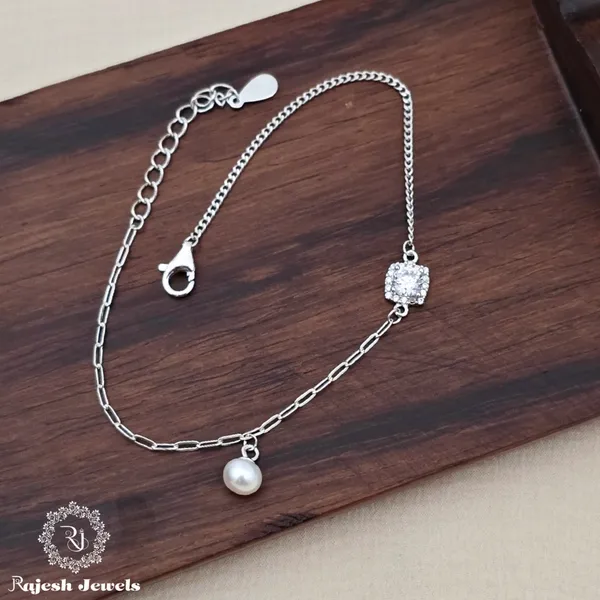Silver_Artistic_Cz_Pearl_Dropped_Ladies_Bracelet_For_Women