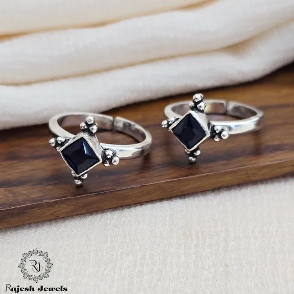 Green_Silver_Authentic_Oxidised_Toerings_For_Women