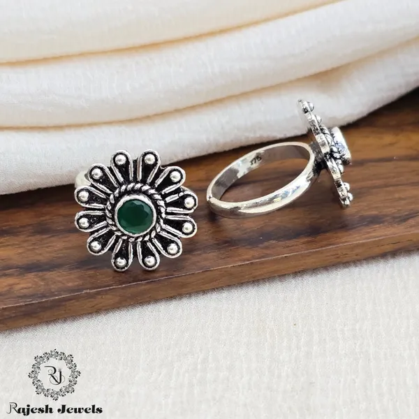 Silver_Graceful_Oxidised_Toerings_For_Women