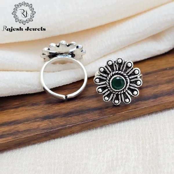 Silver_Graceful_Oxidised_Toerings_For_Women