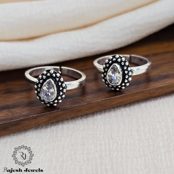 Silver_Wondrous_Cutstone_Toerings_For_Women