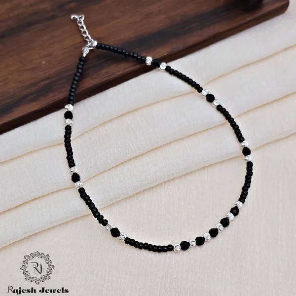 Black_Silver_Fantastic_Nazariya_Anklet_For_Women