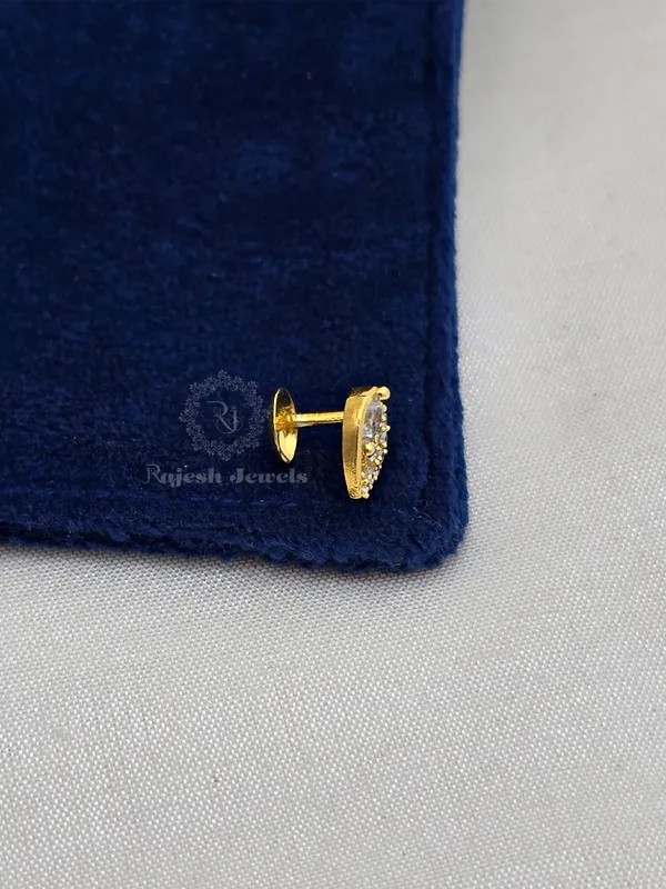 White_Silver_Stunning_Minimalistic_South_Screw_Nose_Pin_For_Women