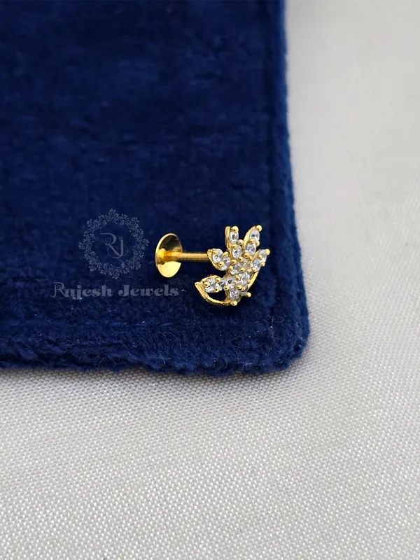 Gold_Silver_Shimmering_Cz_Minimalistic_Nose_Pin_For_Women
