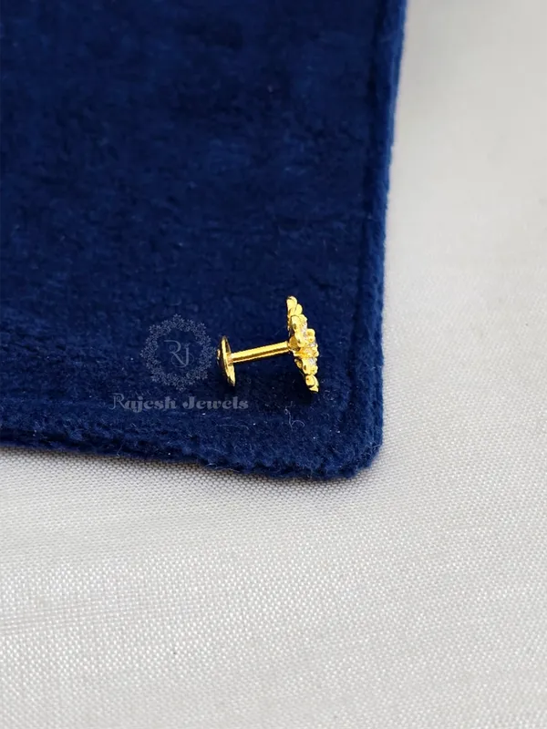 Gold_Silver_Wonderfull_Floral_Minimalistic_Cz_Nose_Pin_For_Women