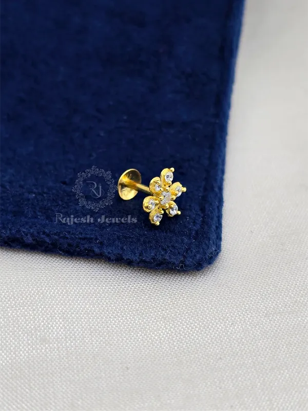 Gold_Silver_Nakshatra_Minimalistic_Cz_Gold_Polished_Nose_Pin_For_Women