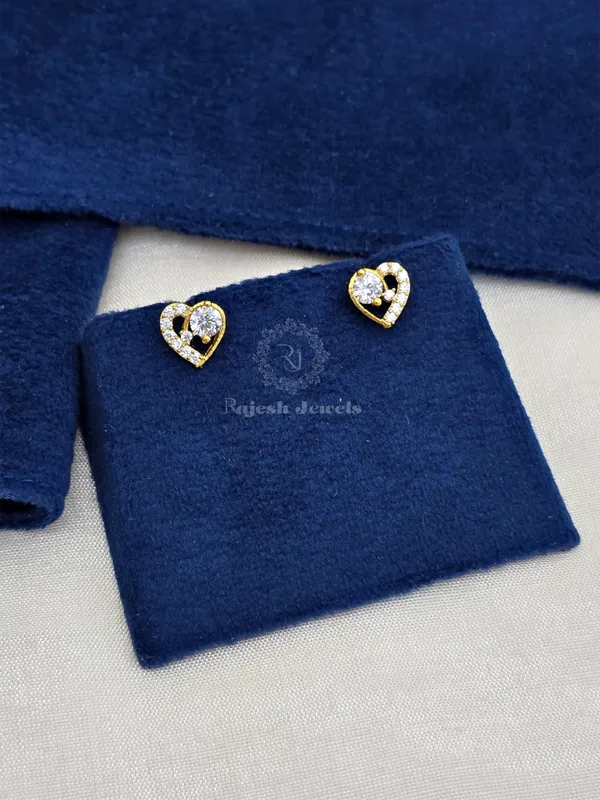 White_Silver_Fabulous_Cz_Gold_Polished_Studs_For_Women