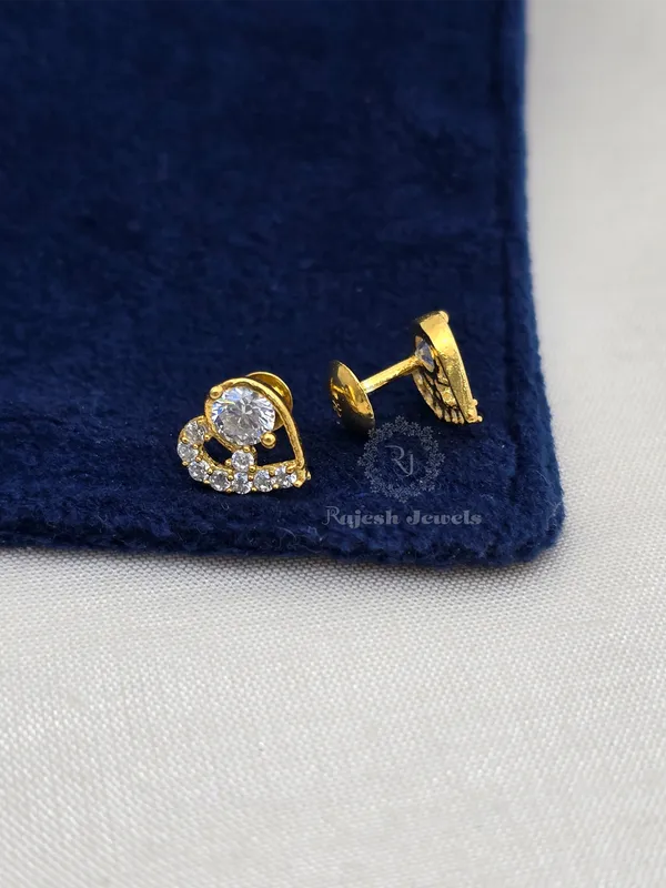 White_Silver_Fabulous_Cz_Gold_Polished_Studs_For_Women