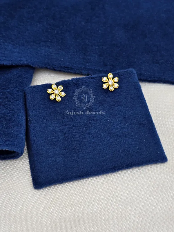 Gold_Silver_Nakshatra_Minimalistic_Studs_Earrings_For_Women