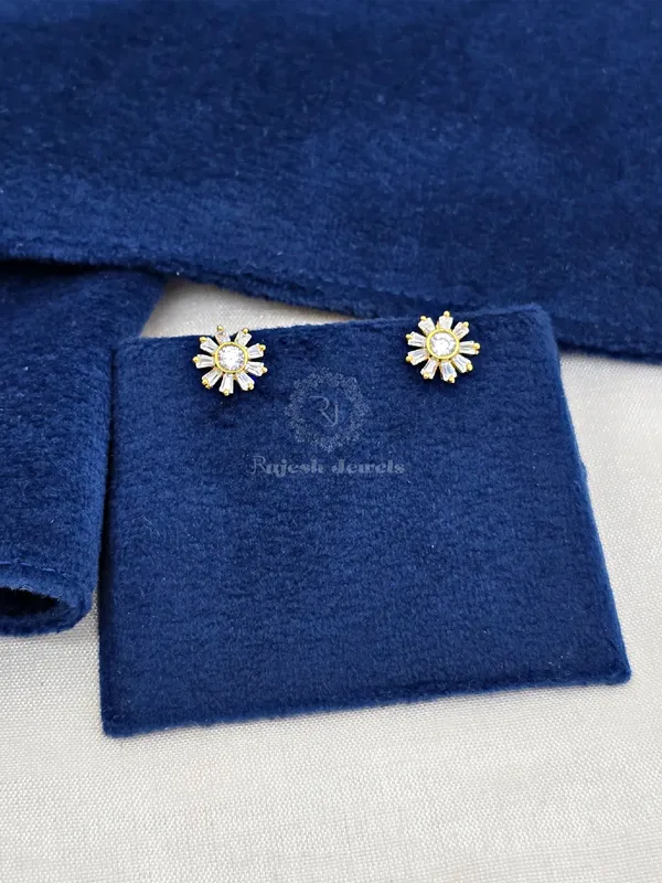 White_Silver_Adorable_Minimalistic_Cz_Studs_Earrings_For_Women