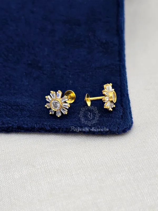 White_Silver_Adorable_Minimalistic_Cz_Studs_Earrings_For_Women