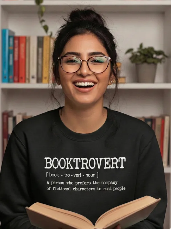 Booktrovert_Unisex_Sweatshirt_Black