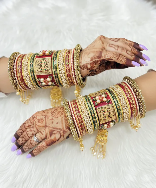 Multicolour_Falak_Rajwada_Bridal_Chura_Set_For_Women