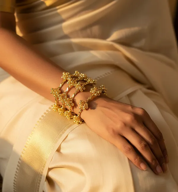 Ghunghroo_Bangles_Chudi_Set_for_Weddings_(Pack_of_4)