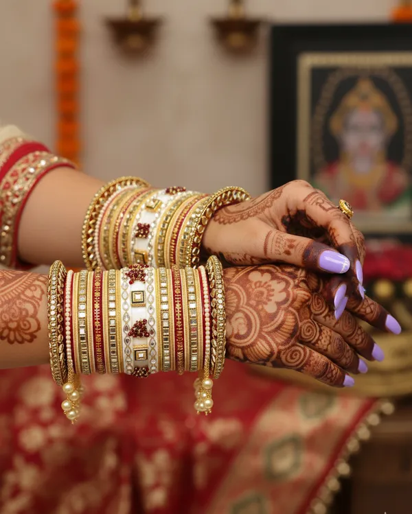 White_Priyanka_Bridal_Bangles_Set_/_Chuda_Set_For_Women