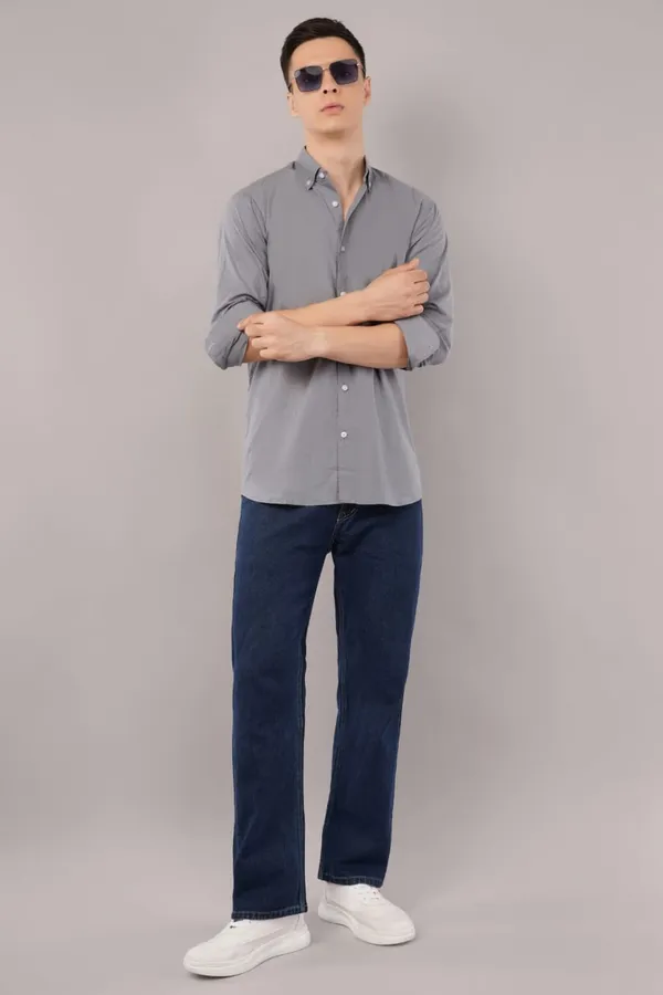 Grey_Classic_Button-Down_Shirt_For_Men