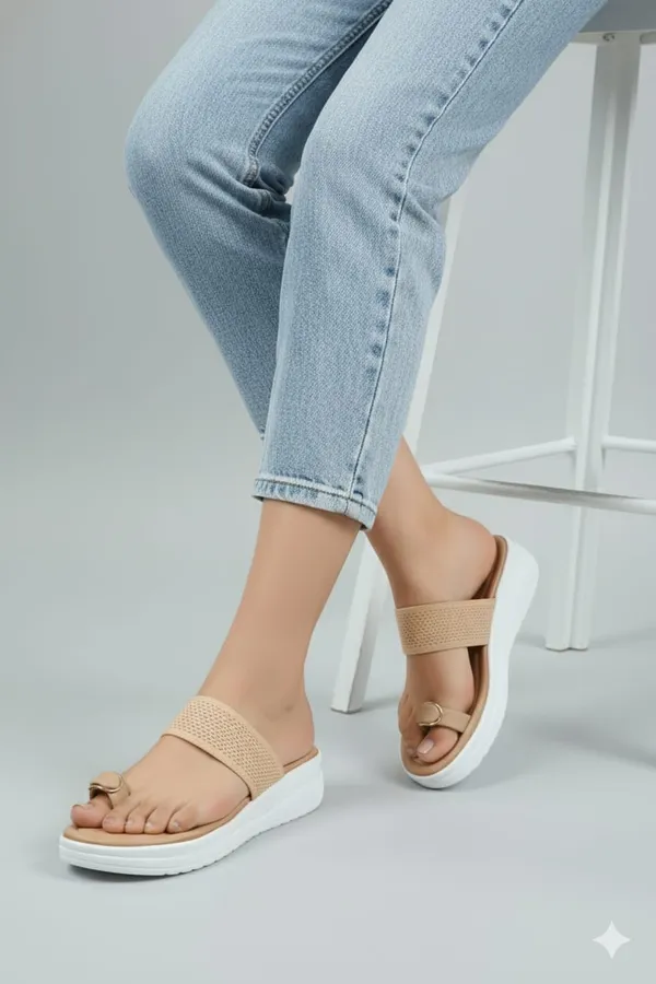 Goldan_Aguthi_Pato_Beige_Faux_Leather_Flat_Sandal_For_Women