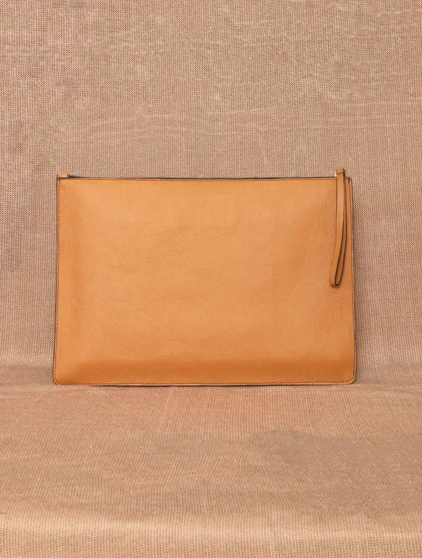 Classic_Tan_Gabby_Premium_Laptop_Sleeve