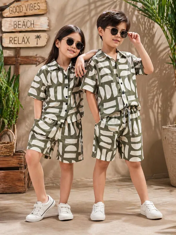 Olive_Green_And_Off_White_Cotton_Premium_Coord_Set_For_Kids