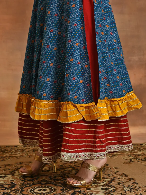 Blue_Patola_Print_Layered_Lehenga_Choli_With_Dupatta