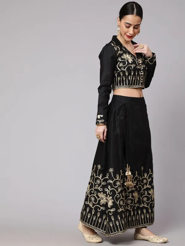 Black_Cotton_Embroidered_Lehenga_Choli_Set_For_Women