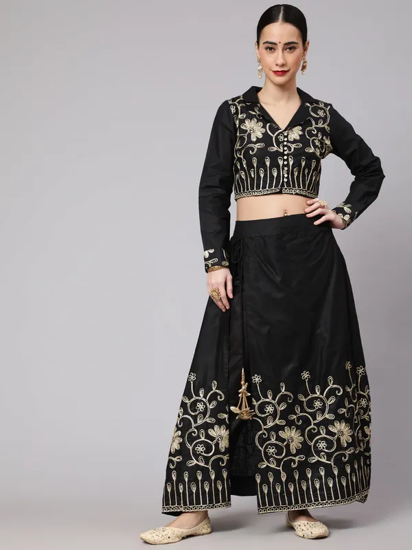 Black_Cotton_Embroidered_Lehenga_Choli_Set_For_Women