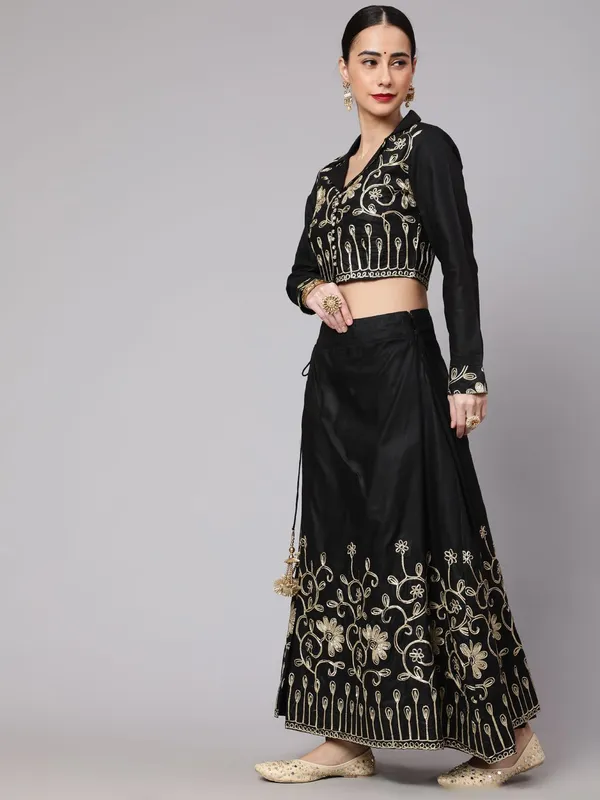 Black_Cotton_Embroidered_Lehenga_Choli_Set_For_Women