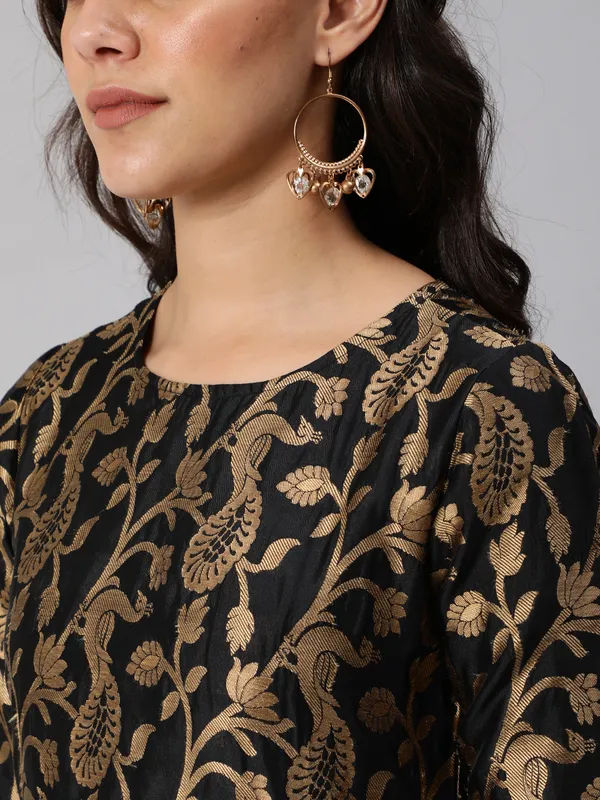 Black_Jacquard_Kurta_Palazzo_With_Dupatta_For_Women