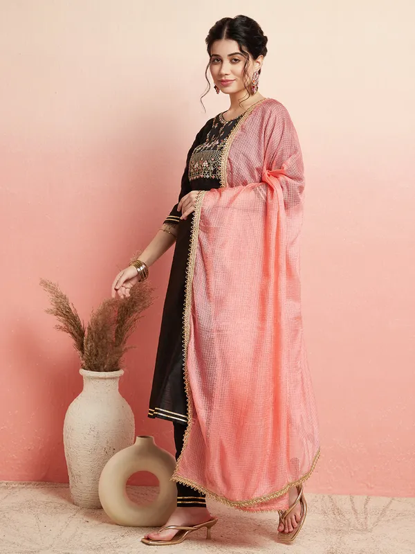 Black_Silk_Embroidered_Kurta_Pant_With_Dupatta_For_Women