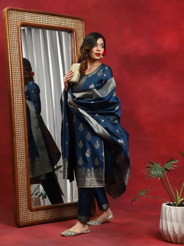Blue_Taffeta_Woven_Designed_Kurta_Pant_With_Dupatta_For_Women