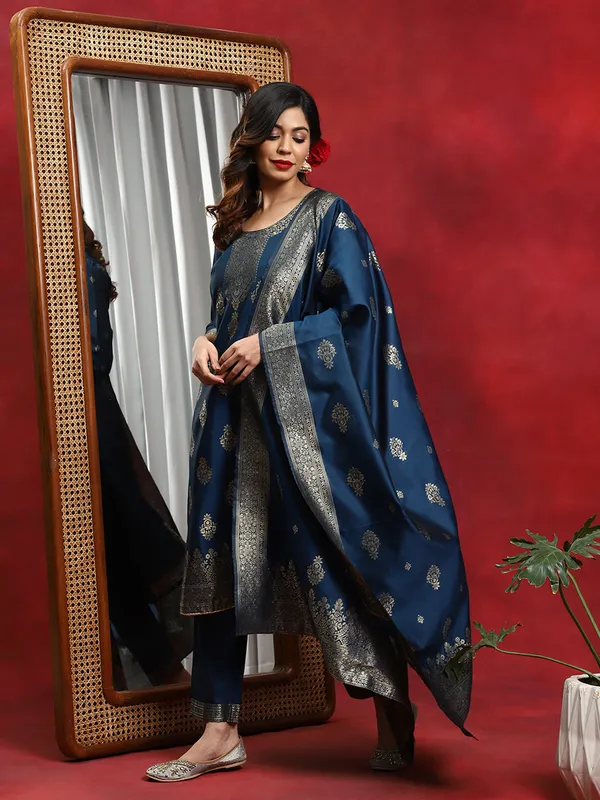 Blue_Taffeta_Woven_Designed_Kurta_Pant_With_Dupatta_For_Women