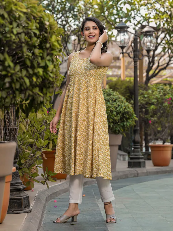 Beige_Cotton_Anarkali_With_Tie-Ups_At_Back_For_Women