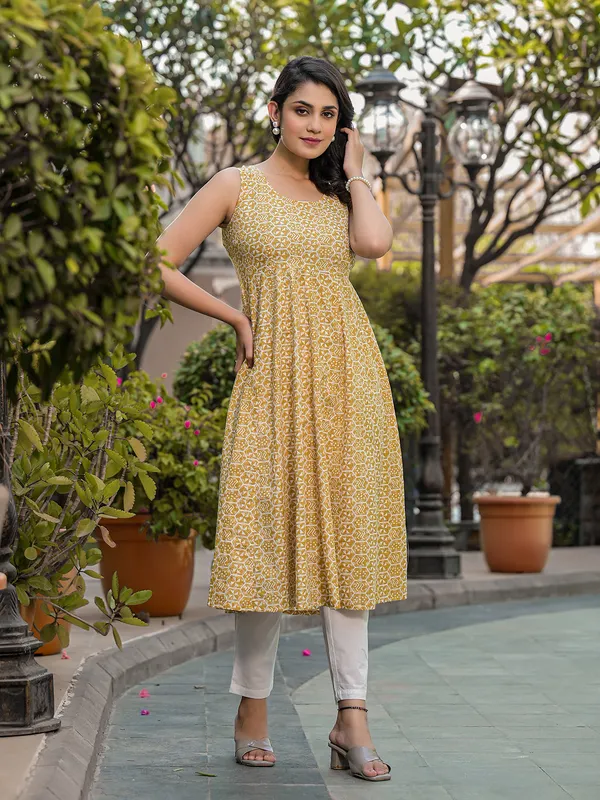 Beige_Cotton_Anarkali_With_Tie-Ups_At_Back_For_Women