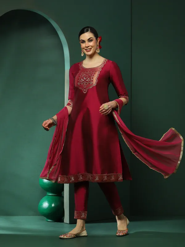 Purple_Patch_Work_Kurta_Pant_With_Dupatta