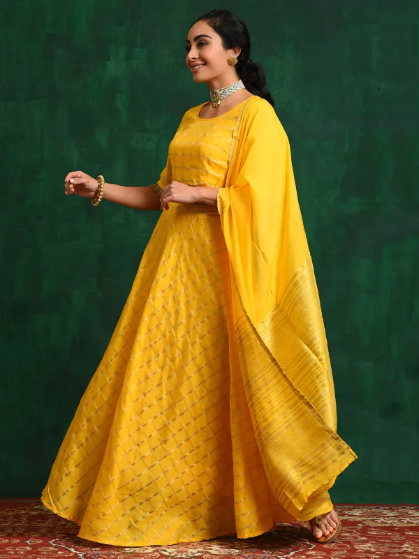 Yellow_Cotton_Chanderi_Checked_Lehenga_Choli_With_Dupatta_For_Women
