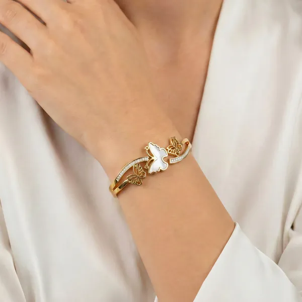 The_Golden_Mariposa_Bracelet_For_Women_2×2.5_Inch