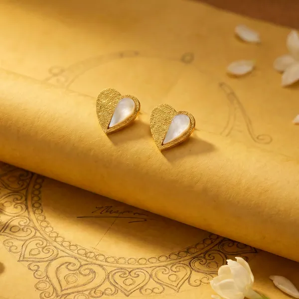 Luxe_Heart_Earring_For_Women