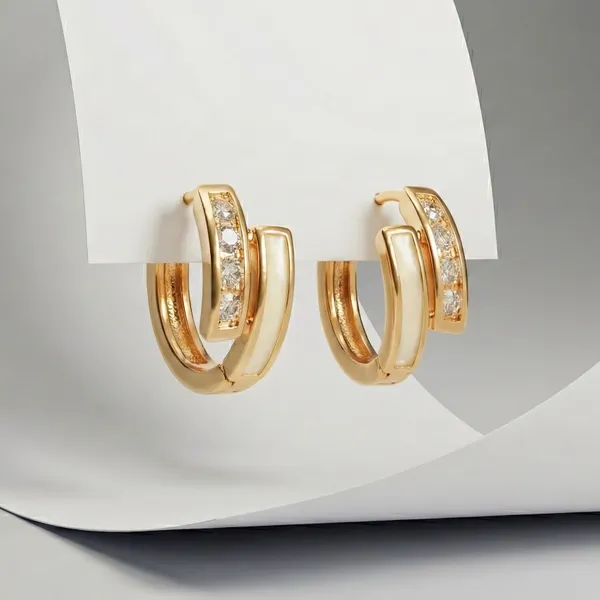 Gilded_Pearl_Arc_Earring_For_Women