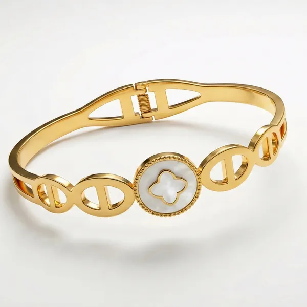 Clover_Motif_Anchor_Bracelet_For_Women__2.5_Inch