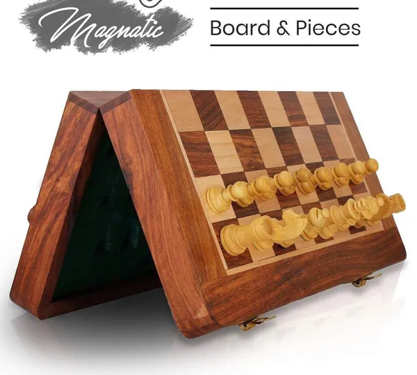Brown_Wood_Chess_For_Home_Decor