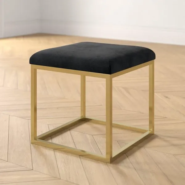 Black_Metal_Ottoman_For_Home_Decor