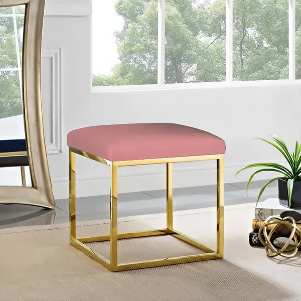 Red_Wood_Ottoman_For_Home_Decor