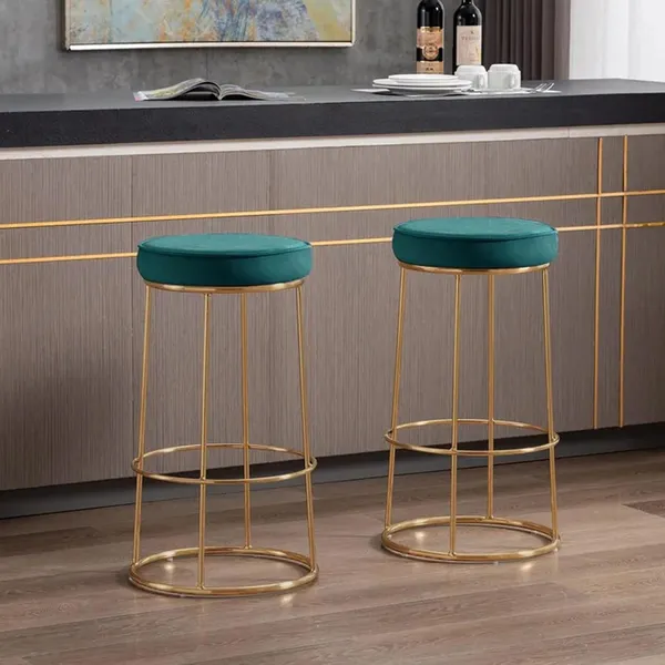 Green_Metal_Bar_Stool_For_Home_Decor