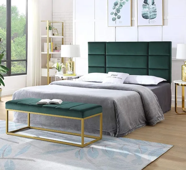 Green_Wood_Bench_For_Home_Decor
