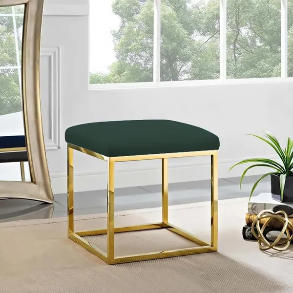 Green_Wood_Ottoman_For_Home_Decor